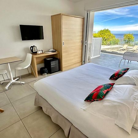 Hotel Villa R カルヴィ エクステリア 写真