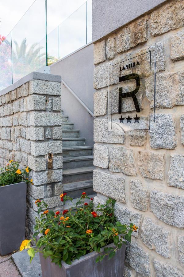 Hotel Villa R カルヴィ エクステリア 写真