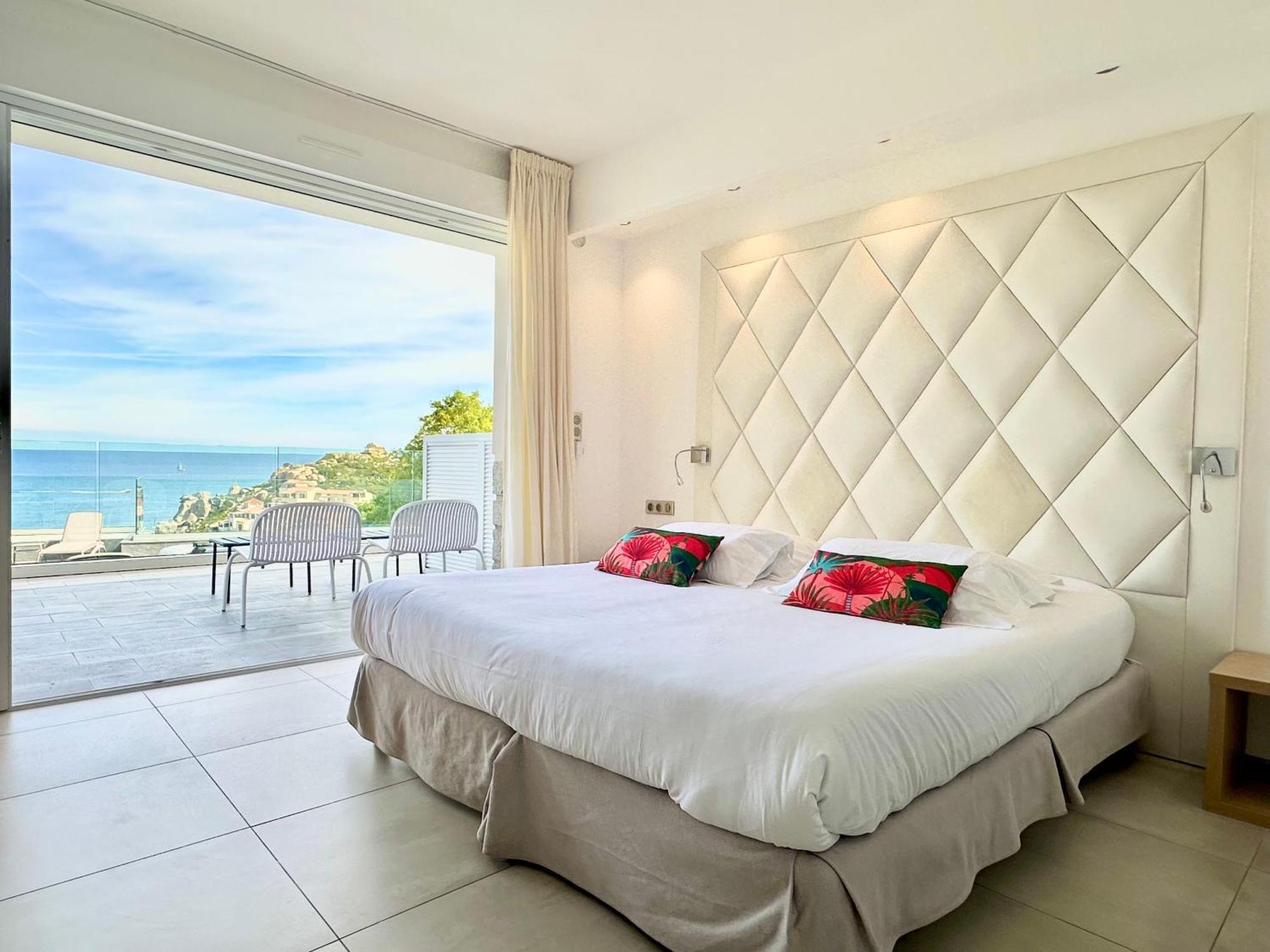 Hotel Villa R カルヴィ エクステリア 写真
